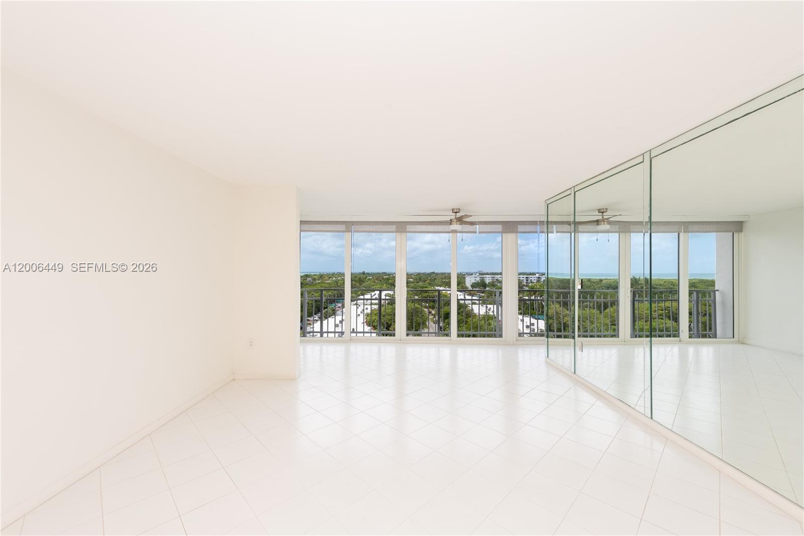 600 Grapetree Dr, Key Biscayne FL 33149