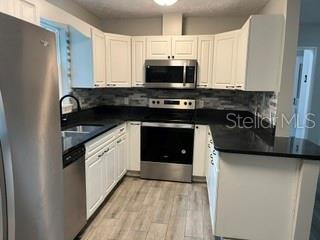 2103 E HOWELL STREET, TAMPA, FL — photo 3 of 18