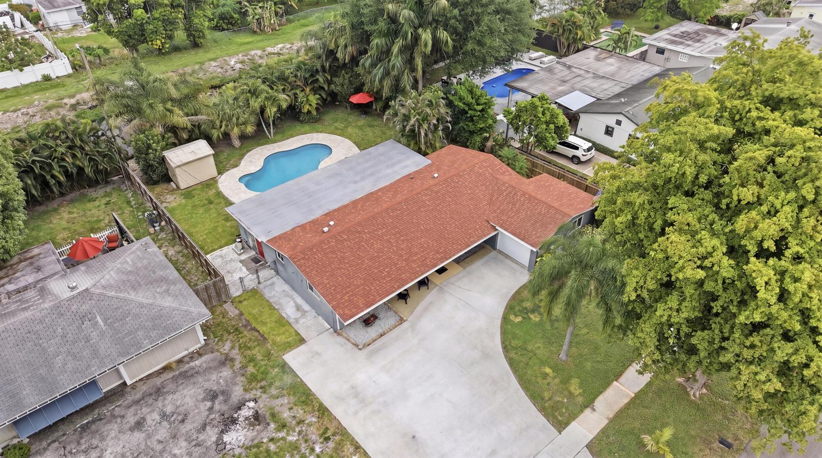 316 Riverdale Road, Palm Springs FL 33461