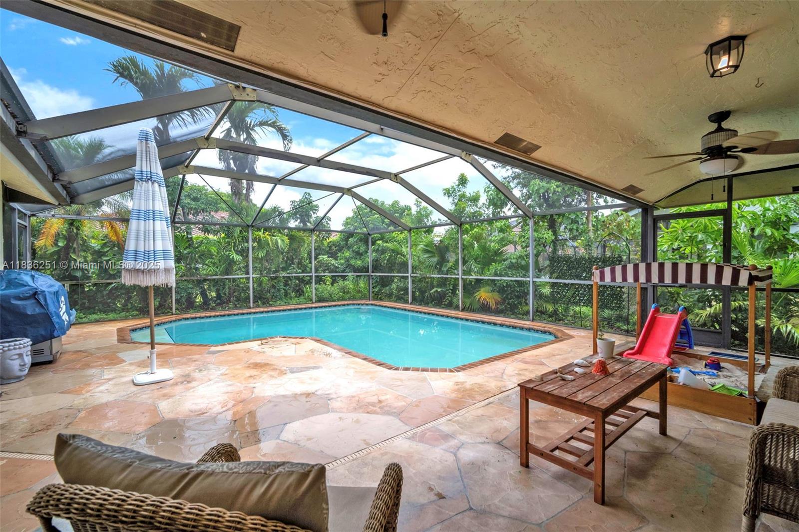 7222 NW 42nd St, Coral Springs FL 33065