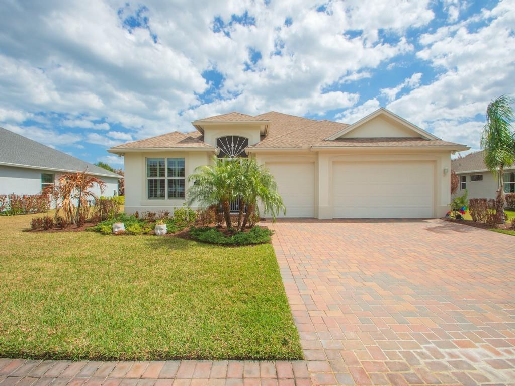 8330 Summer Lake Drive, Vero Beach FL 32967