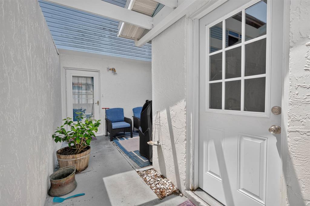 10 LONDON LANE, ORMOND BEACH, FL — photo 2 of 30