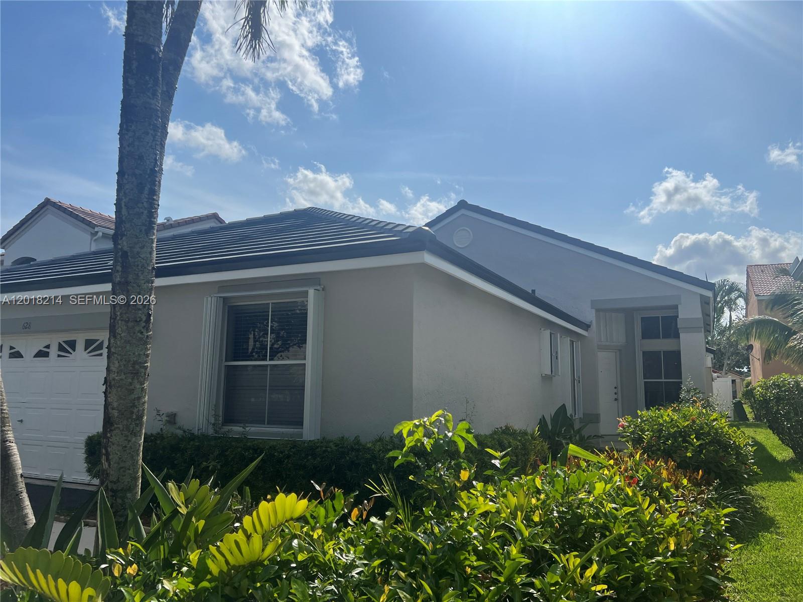 628 Stanton Dr, Weston FL 33326