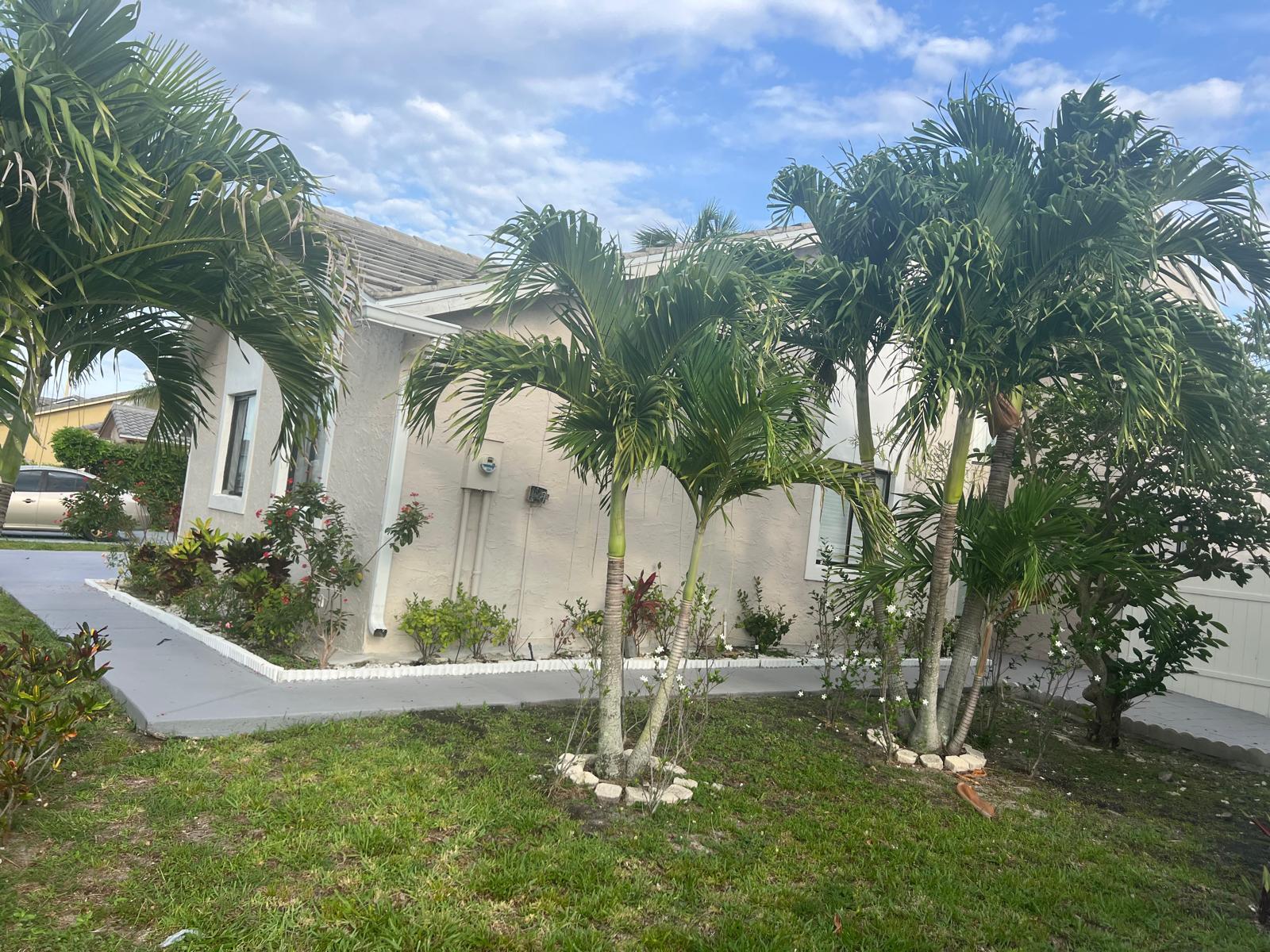 5765 Strawberry Lakes Circle, Lake Worth FL 33463