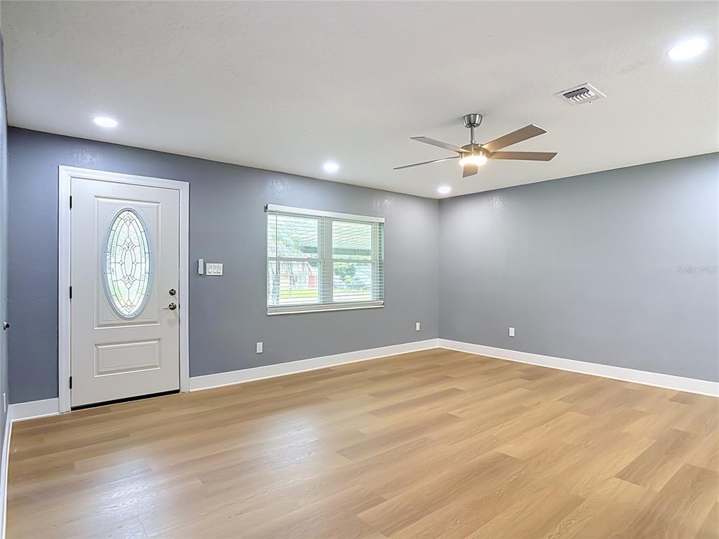 730 E 9TH STREET, APOPKA, FL — photo 3 of 30