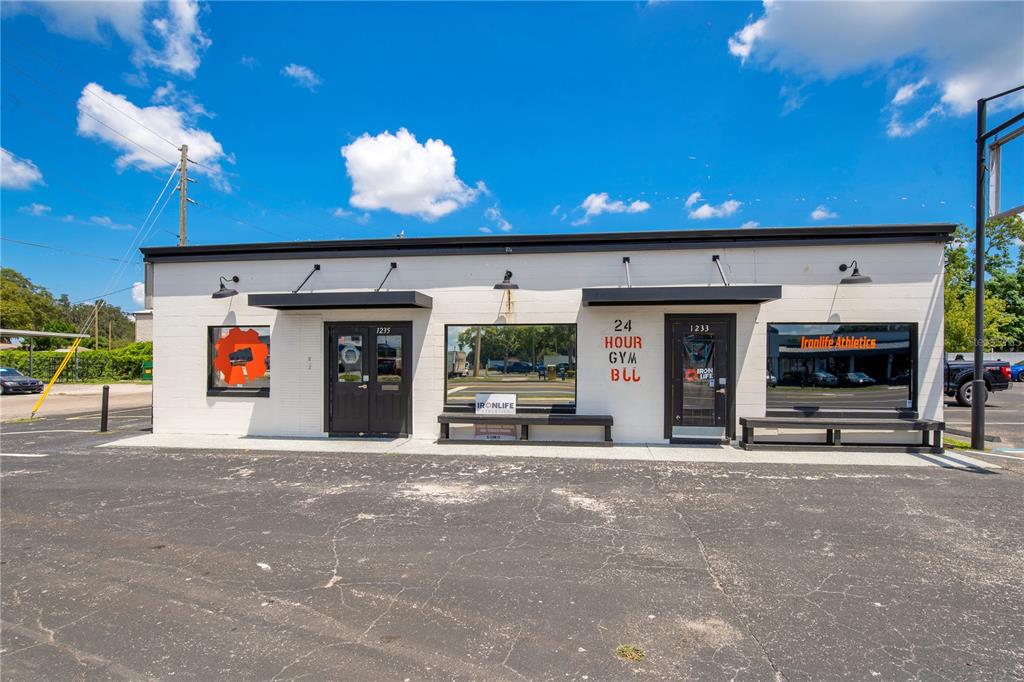 1235 W FAIRBANKS AVENUE UNIT 1235