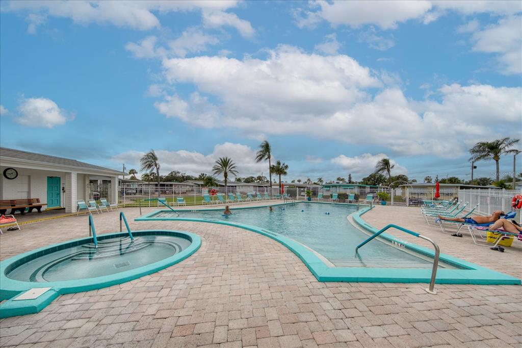 34047 AVOCADO DRIVE N, PINELLAS PARK, FL — photo 5 of 30