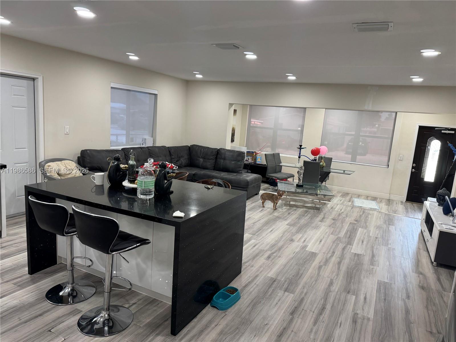 52 E 50th Pl, Hialeah FL 33013, HIALEAH, FL — photo 4 of 24