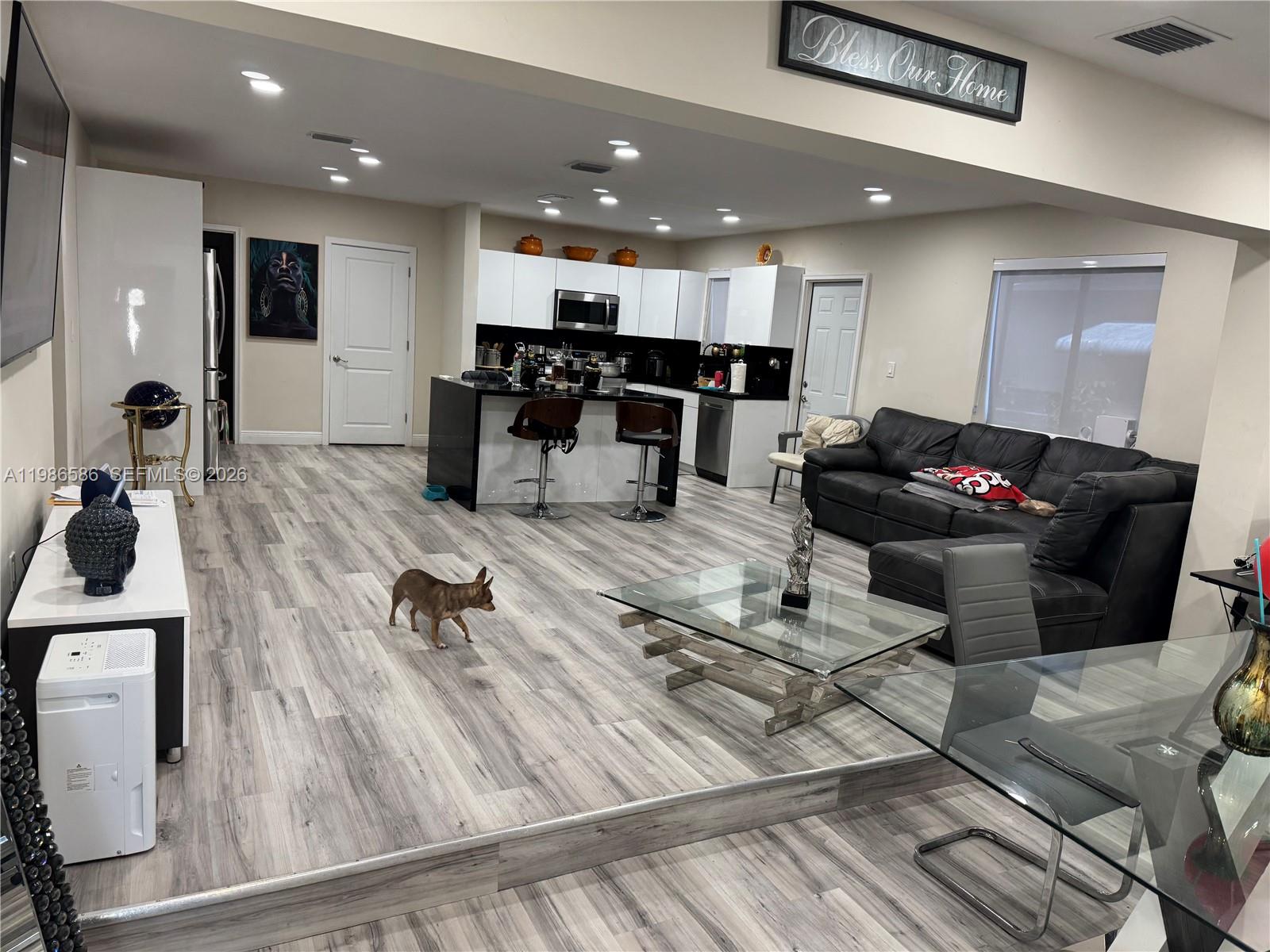 52 E 50th Pl, Hialeah FL 33013, HIALEAH, FL — photo 5 of 24