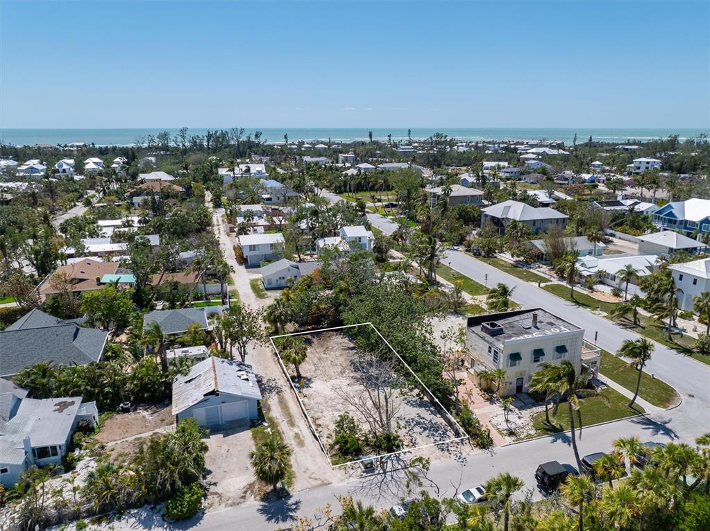 6981 LOIS AVENUE, LONGBOAT KEY, FL — photo 2 of 6