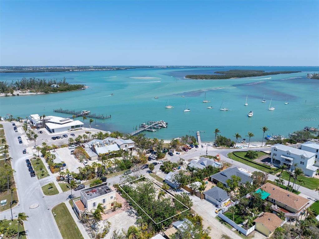 6981 LOIS AVENUE, LONGBOAT KEY, FL — photo 3 of 6