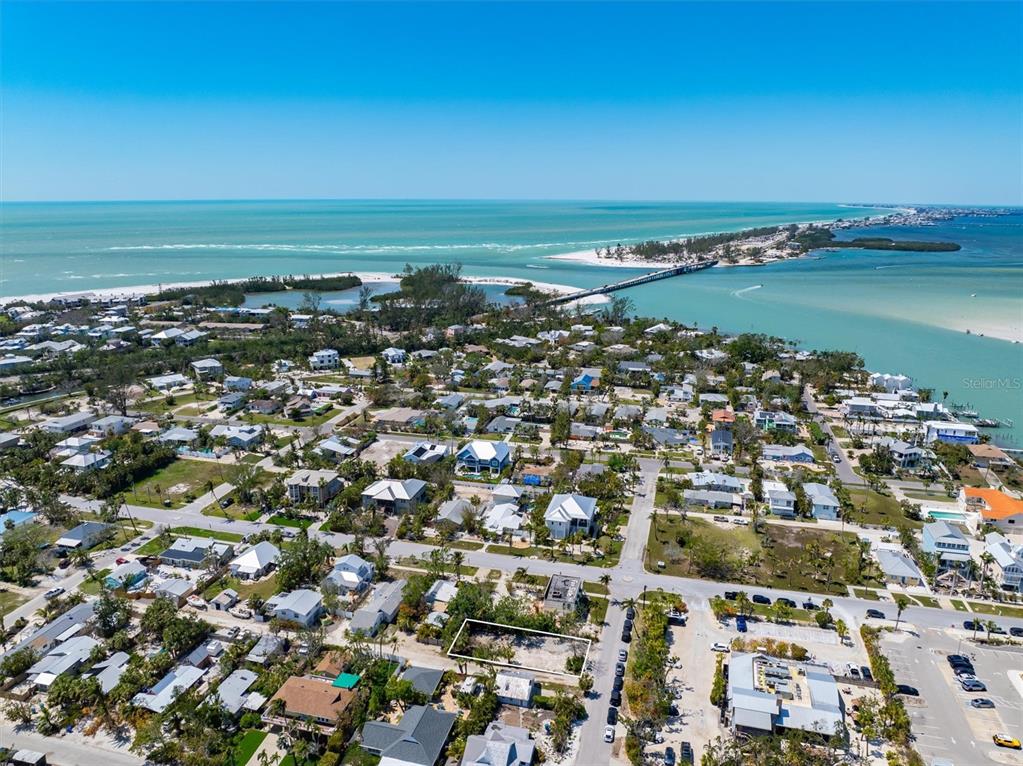 6981 LOIS AVENUE, LONGBOAT KEY, FL — photo 4 of 6