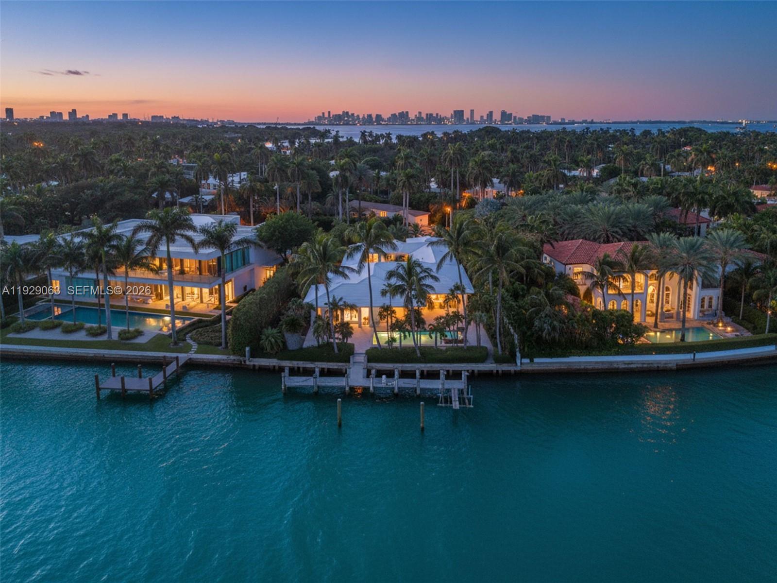 84 La Gorce Cir, Miami Beach FL 33141
