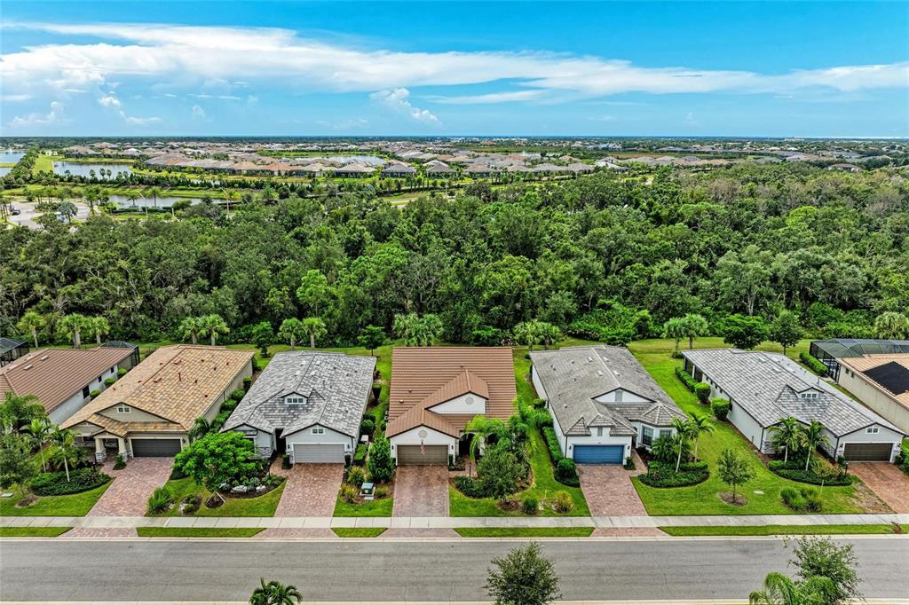 7572 VIOLA LOOP, BRADENTON, FL — photo 3 of 30