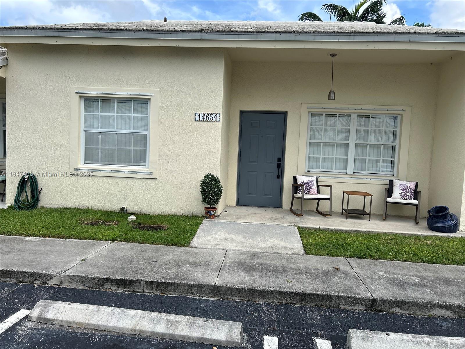 14654 SW 126th Pl, Miami FL 33186