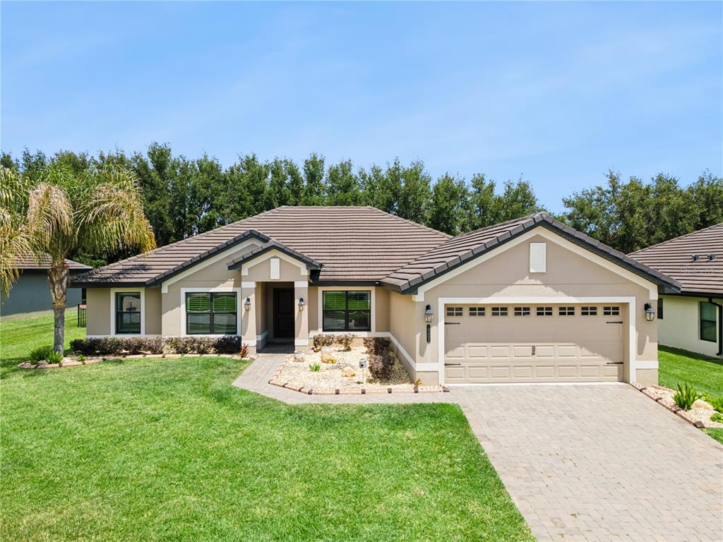 447 LAKE VISTA DRIVE