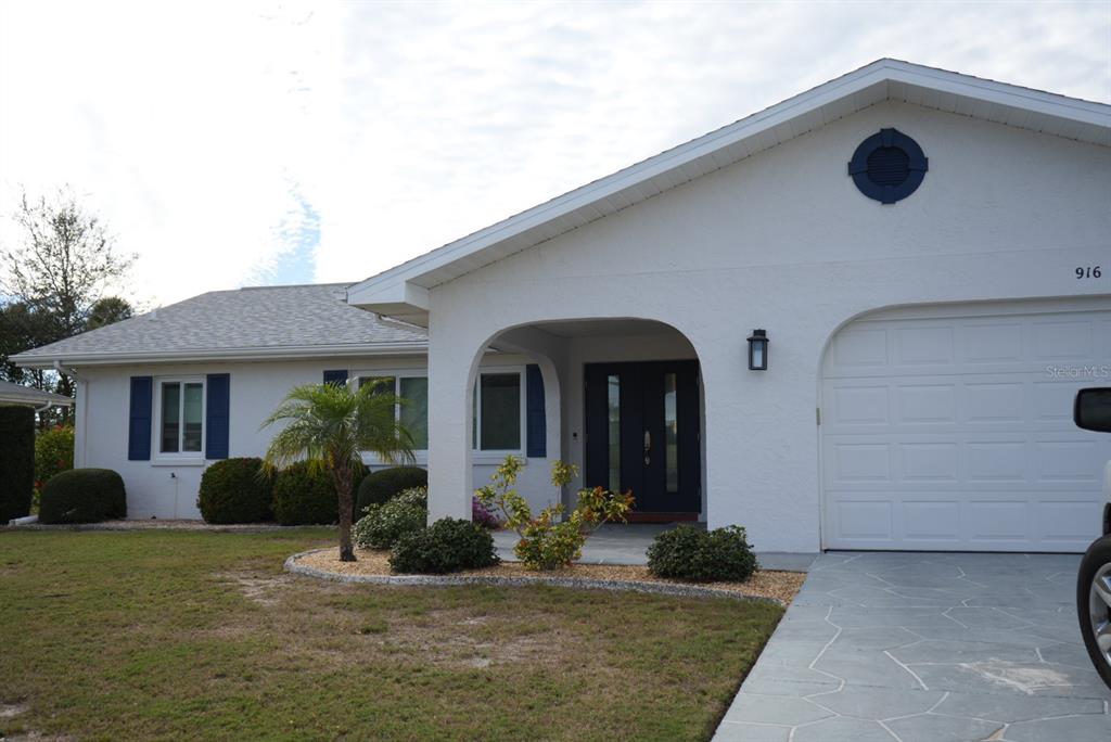 916 EL RANCHO DRIVE
