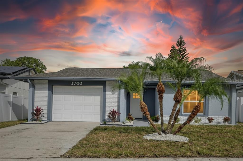 1740 LAKEVIEW VILLAGE DRIVE