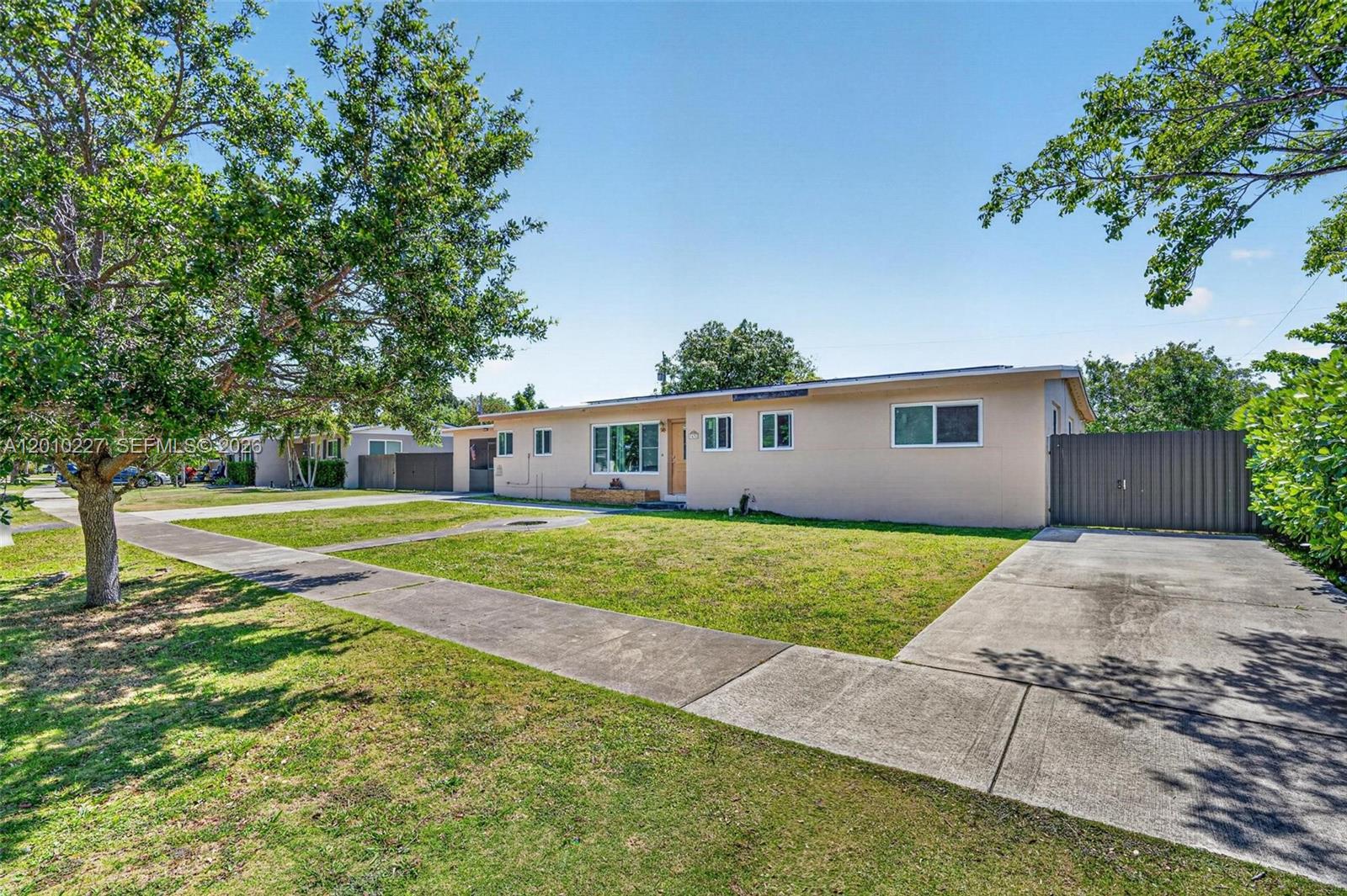 9430 Easter Rd, Cutler Bay FL 33157