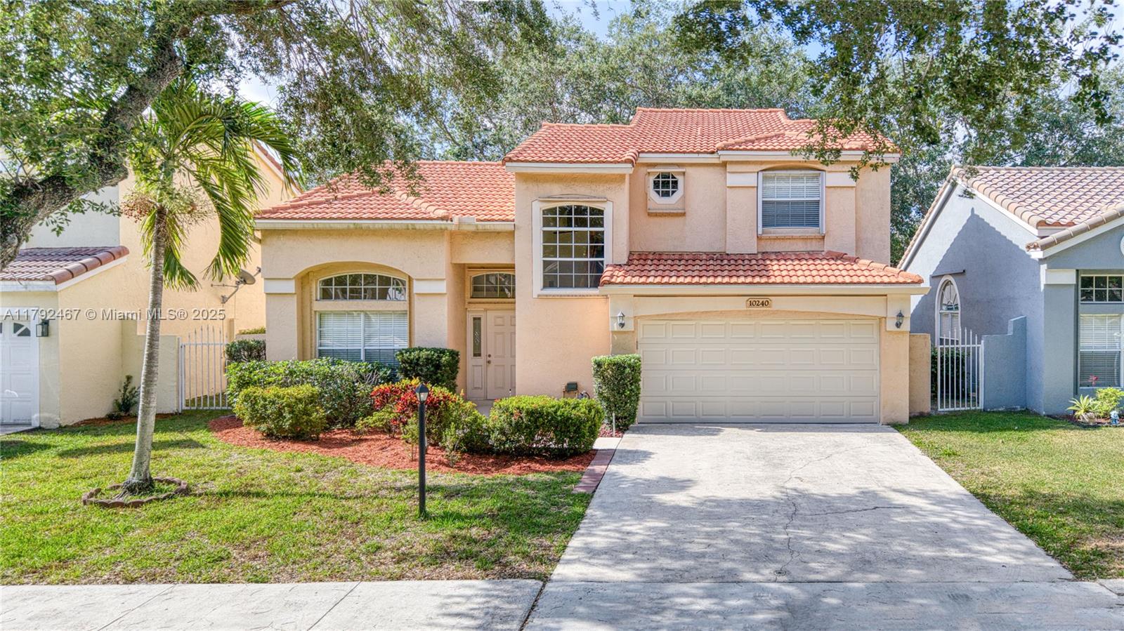 10240 Port Of Spain St, Cooper City FL 33026