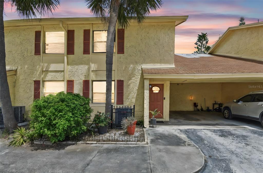 7611 LA MESITA COURT UNIT 7611