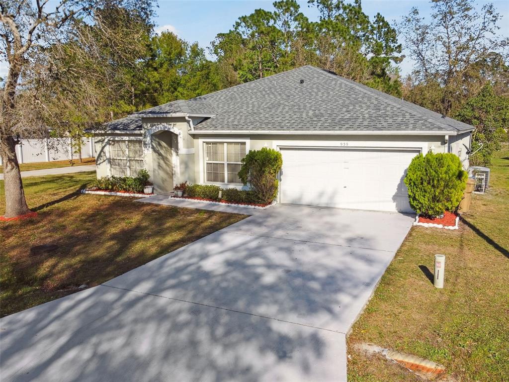 939 VAN LOON COURT