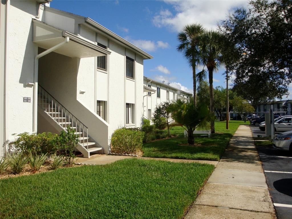 111 E CYPRESS COURT UNIT 111