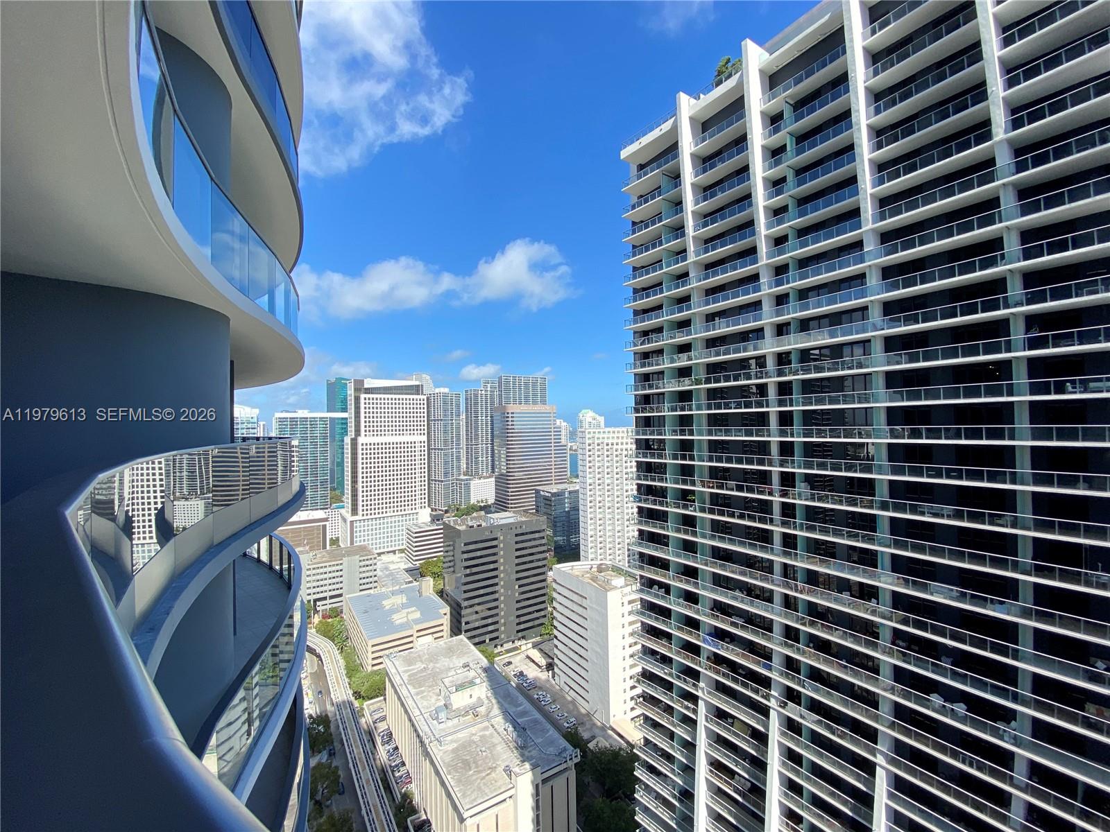 1000 Brickell Plaza # 3807, Miami FL 33131