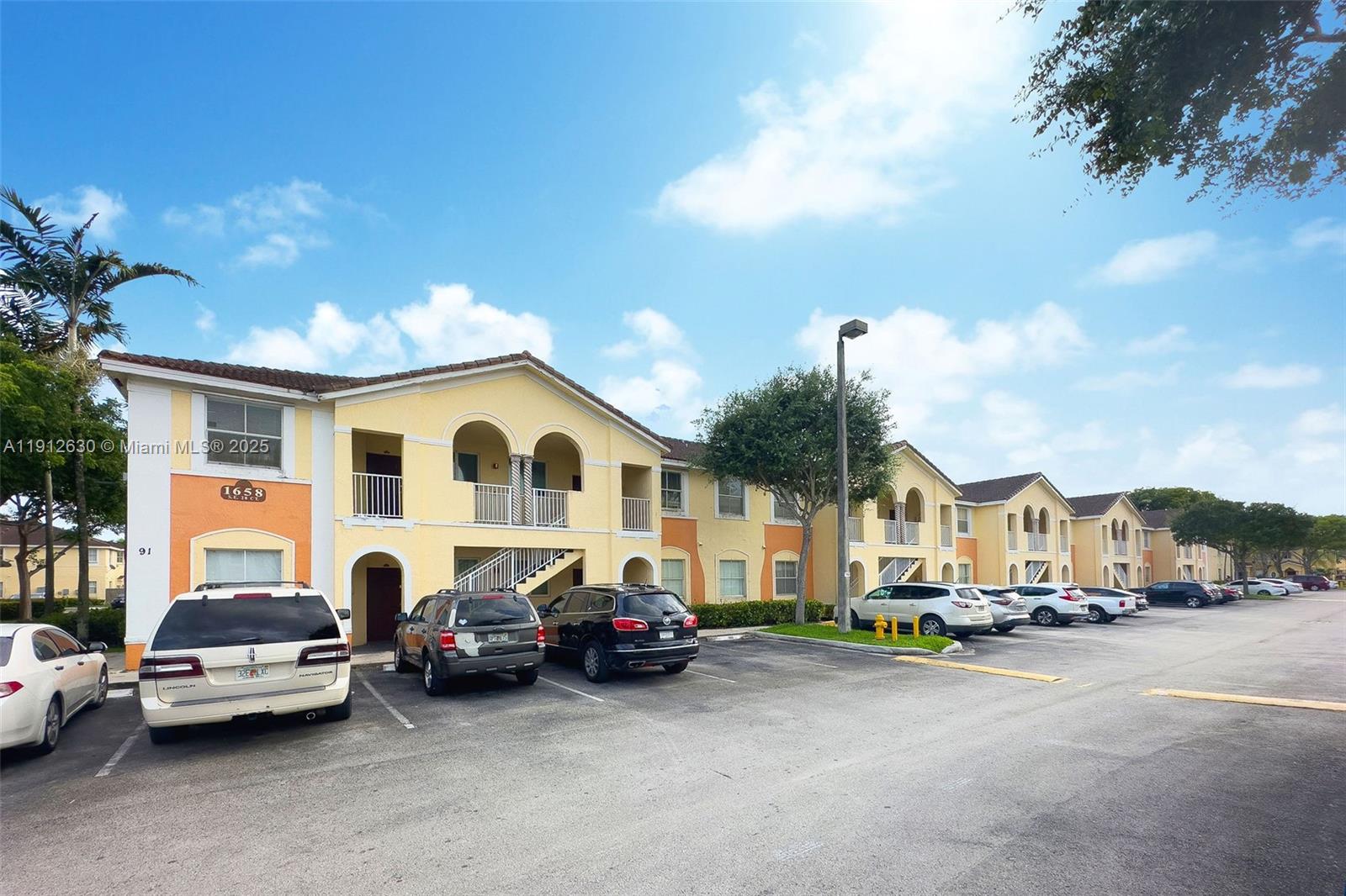 1658 SE 28th Ct # 200, Homestead FL 33035