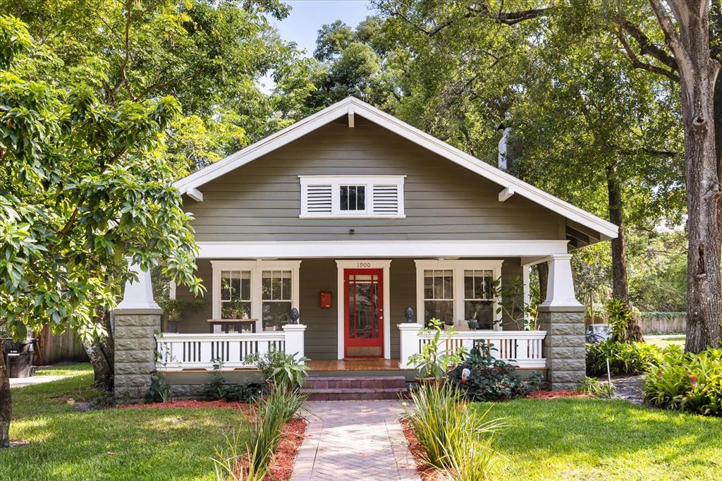 1900 PARK LAKE STREET