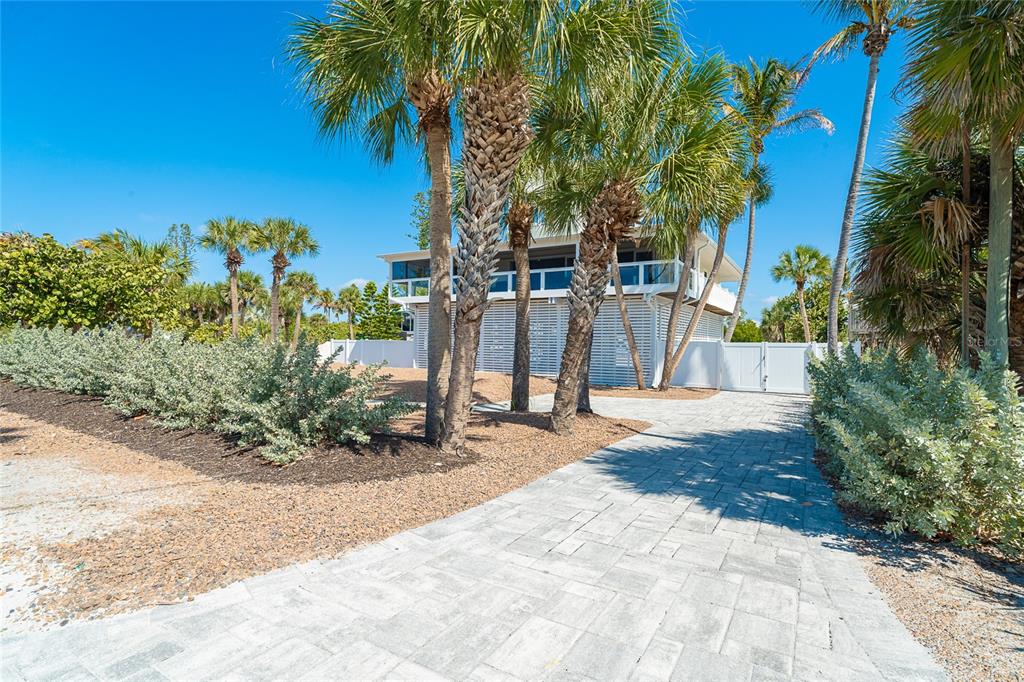 230 N GULF BOULEVARD, PLACIDA, FL — photo 3 of 30