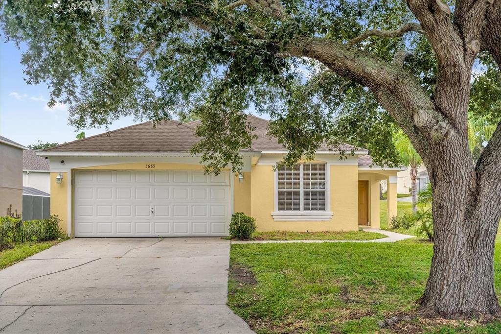 1685 WATERVIEW LOOP