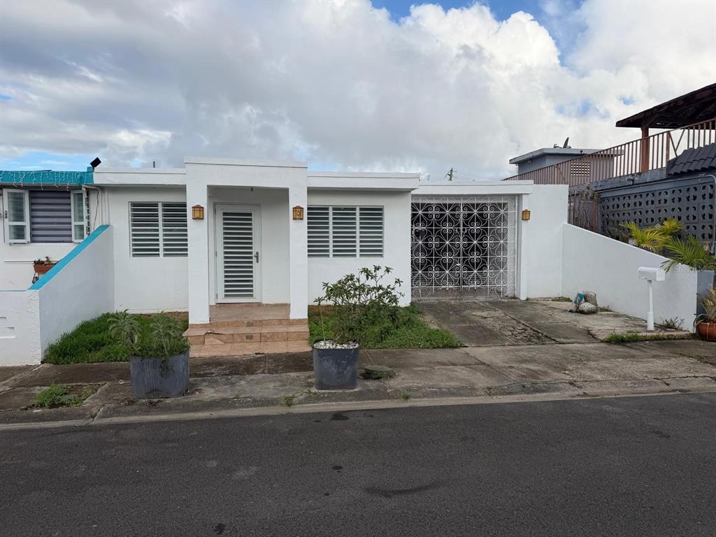 Urb Villa Guadalupe CALLE 18 UNIT CII-10
