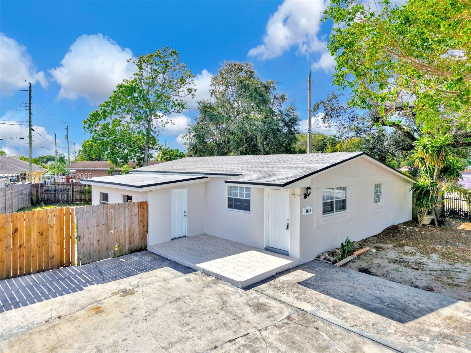 3620 NW 210th Ter, Miami Gardens FL 33056