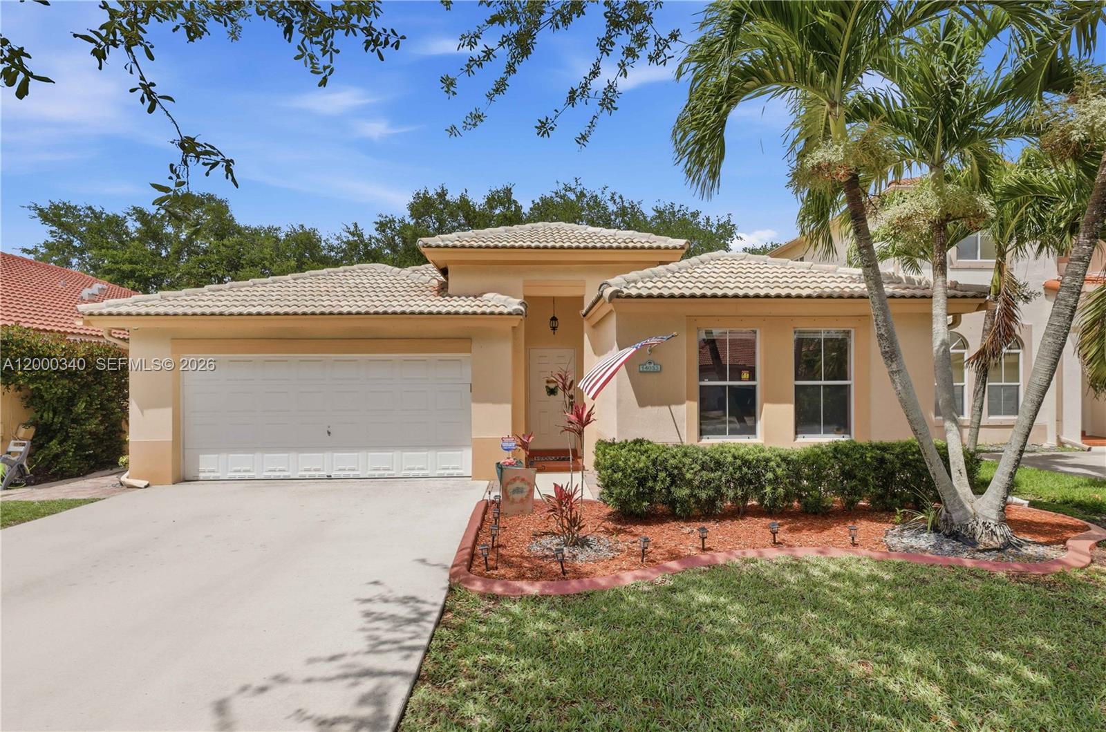 14033 N Cypress Cove Cir, Davie FL 33325