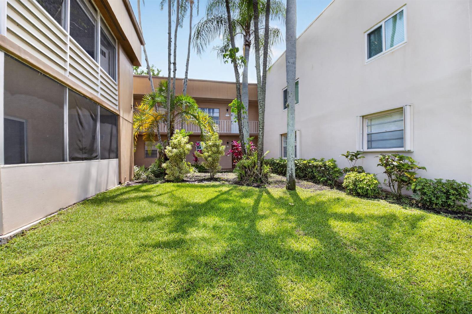 14 Flanders # A, Delray Beach FL 33484