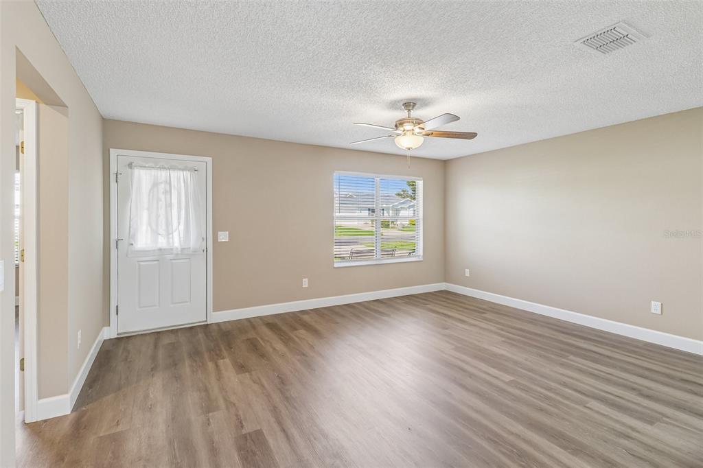 2609 PRIVADA DRIVE, THE VILLAGES, FL — photo 4 of 30