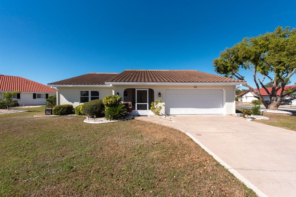 701 WESTMONT WAY