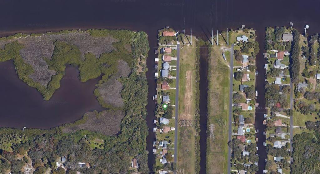 9919 BAY DRIVE, GIBSONTON, FL — photo 3 of 5
