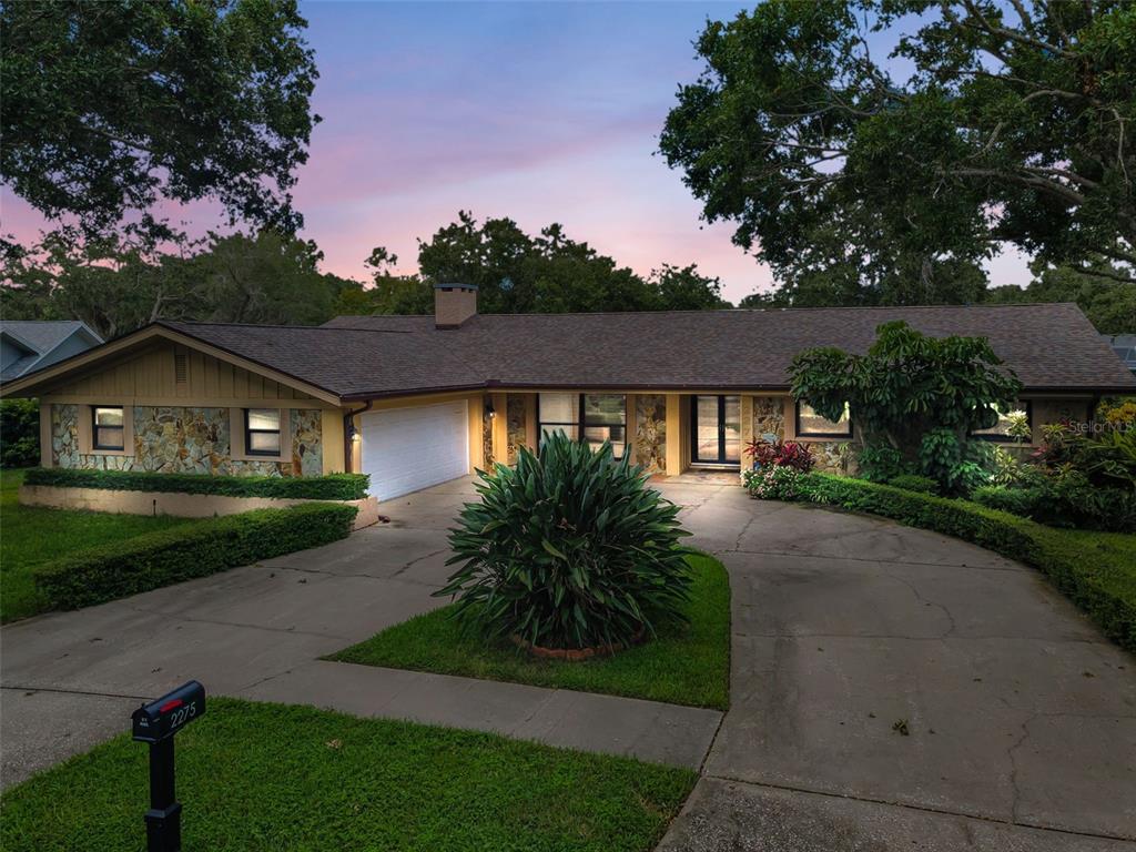 2275 WILLOWBROOK DRIVE