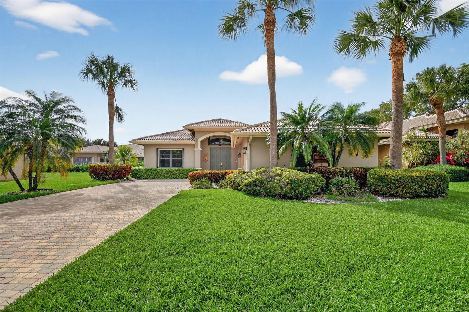 8046 Via Grande, Boynton Beach FL 33437