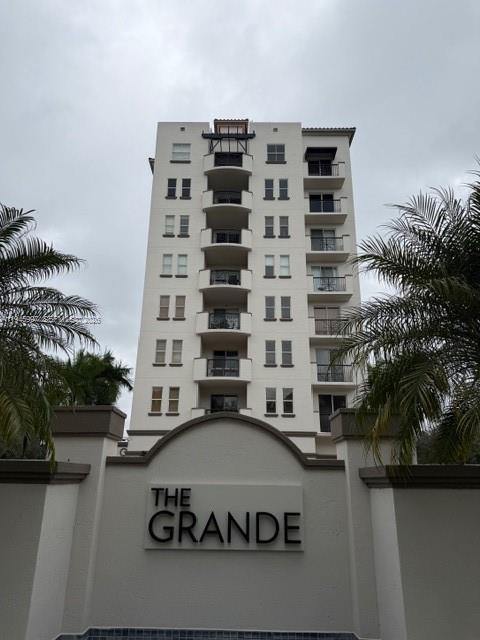 9021 SW 94th St # 708, Miami FL 33176