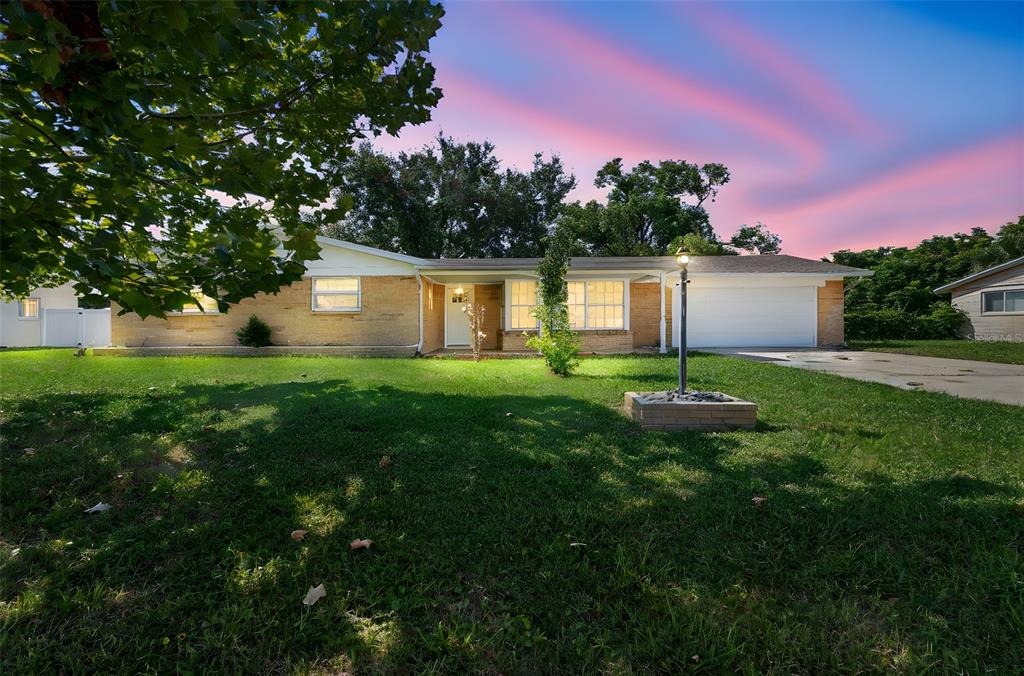 921 LEMON ROAD