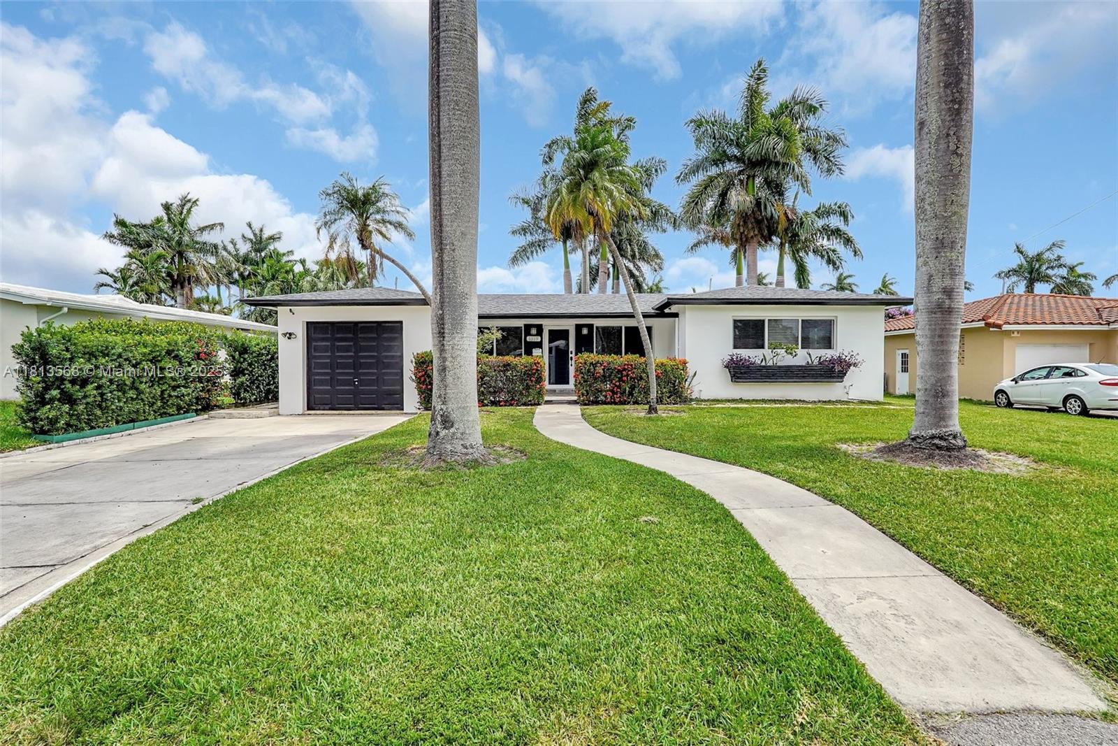 1319 Buchanan St, Hollywood FL 33019