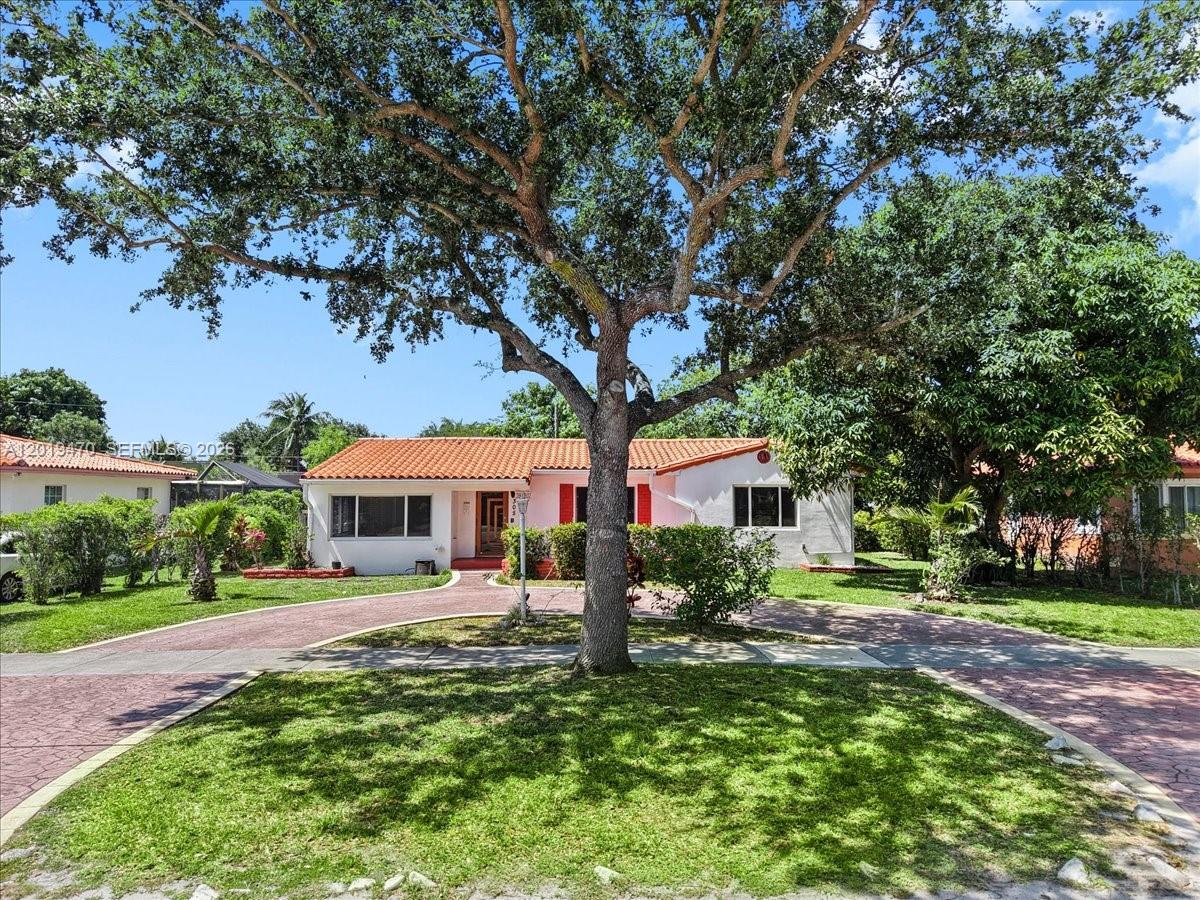 305 NW 111th St, Miami Shores FL 33168