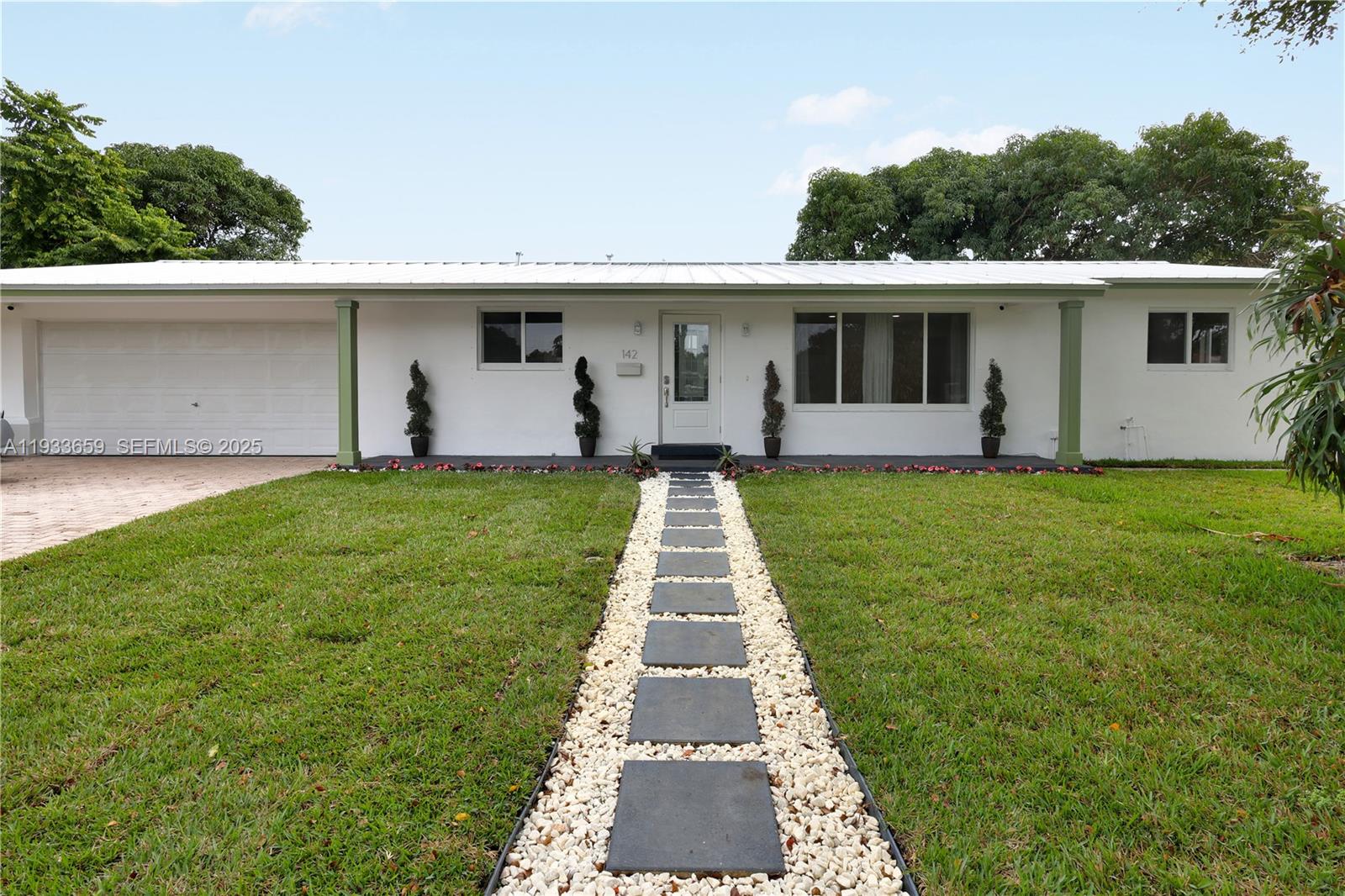 142 SW 53rd Ave, Plantation FL 33317