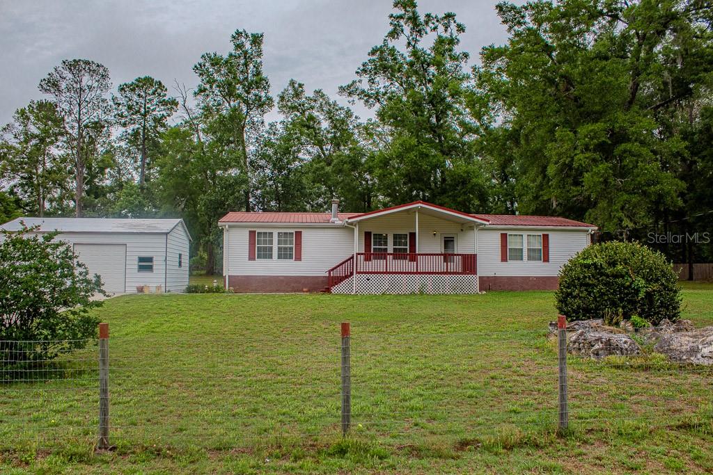 141 SE MAID MARION LANE