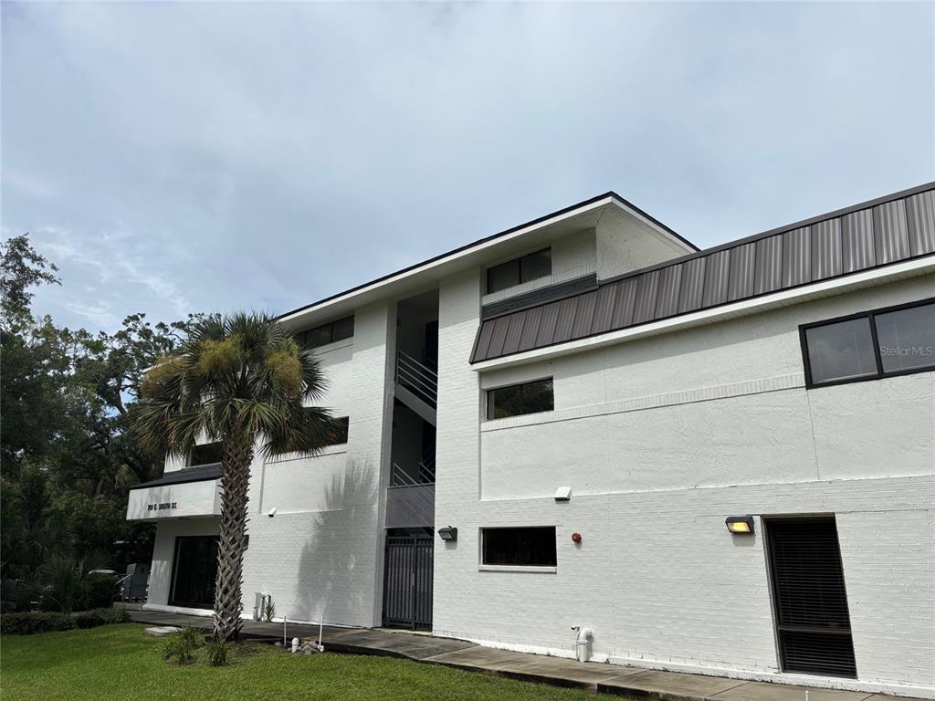 701 E SOUTH STREET