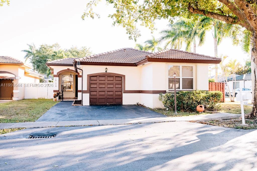 16158 SW 68th Ter, Miami FL 33193