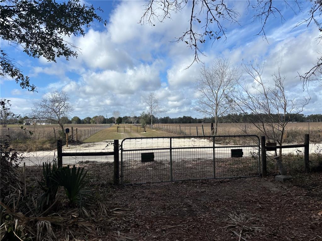 31 SE 190TH AVENUE, OLD TOWN, FL — photo 4 of 12